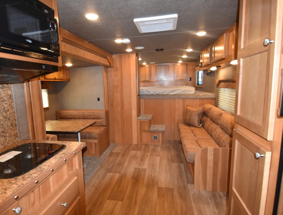 Patriot 8415SRK Horse Trailer Gallery Photo 3