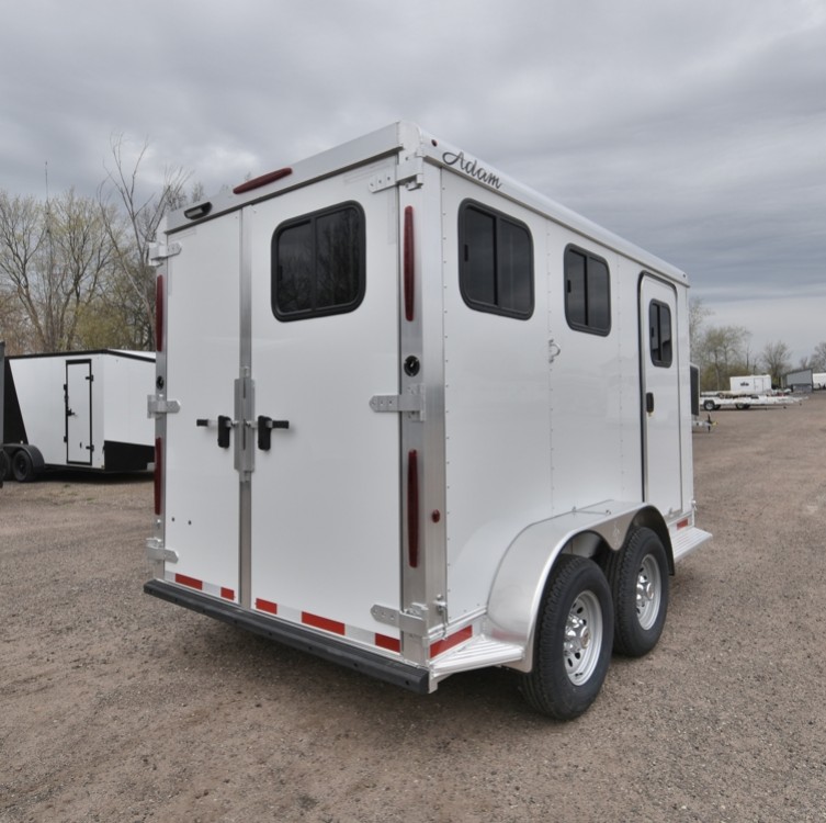 Mustang 2 Horse Slant Trailer Gallery Photo 2