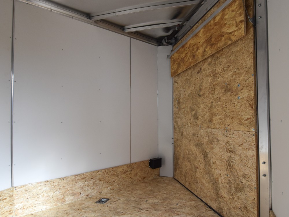 7.5'x23' (18'+5' V) Snowmobile/UTV Enclosed Trailer Gallery Photo 4