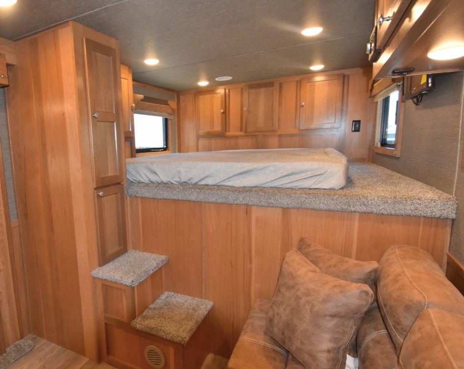 Patriot 8415SRK Horse Trailer Gallery Photo 6