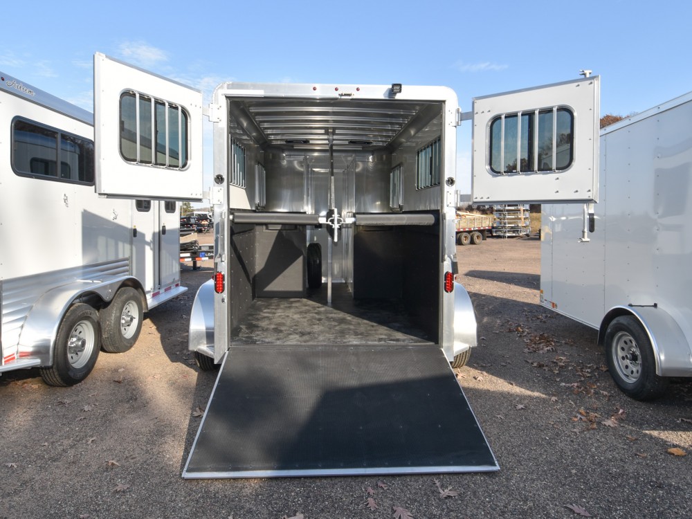 Julie Straight Load w/Walk Thru Horse Trailer Gallery Photo 8