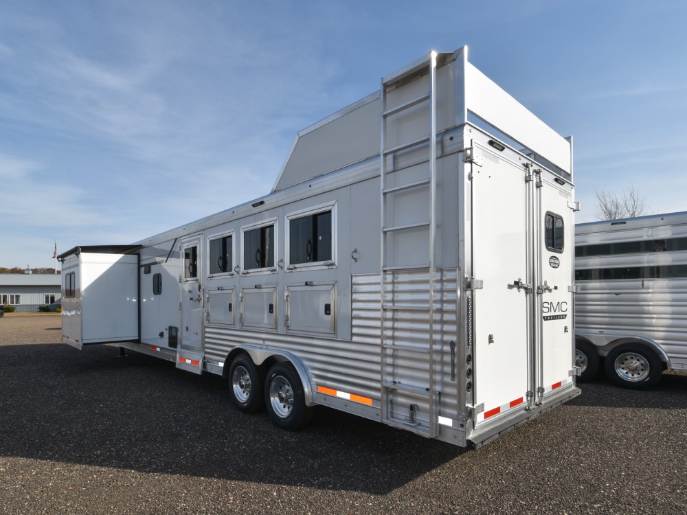 Patriot 8415SRK Living Quarters Horse Trailer Gallery Photo 17