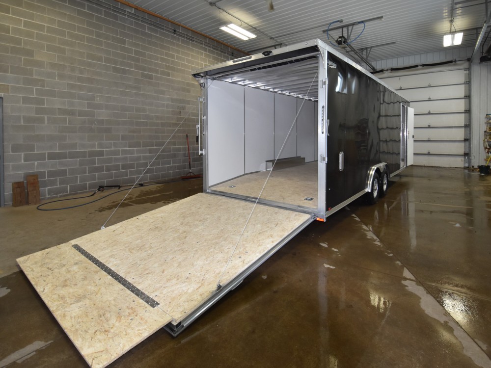 8.5'x24' Enclosed Cargo/Carhauler Trailer Gallery Photo 3