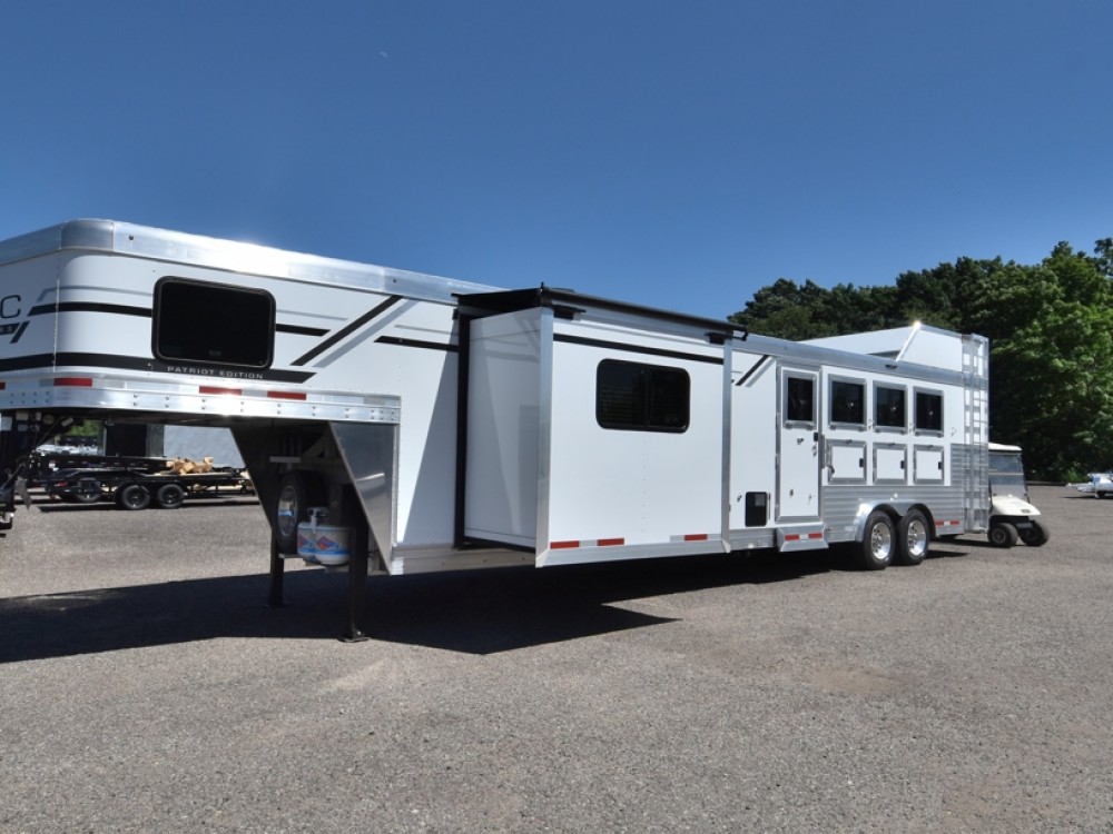 Patriot 8415SRK Horse Trailer Gallery Photo 1