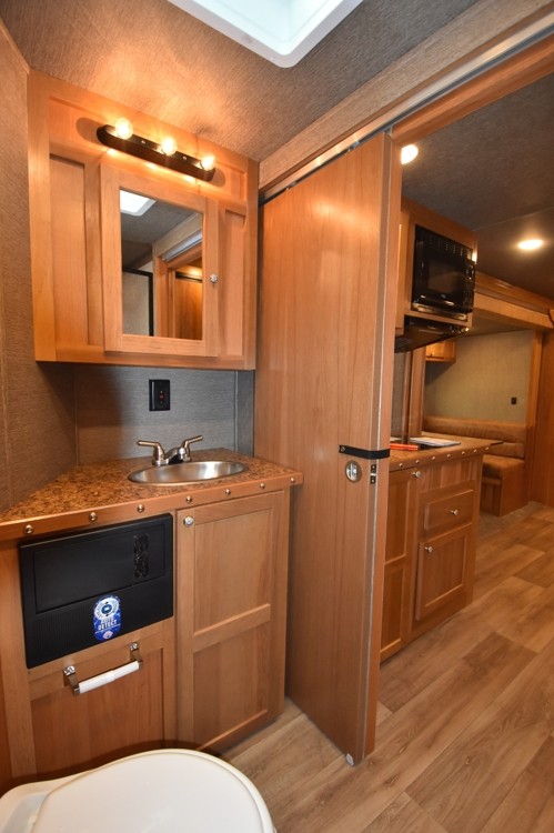 Patriot 8415SRK Horse Trailer Gallery Photo 12