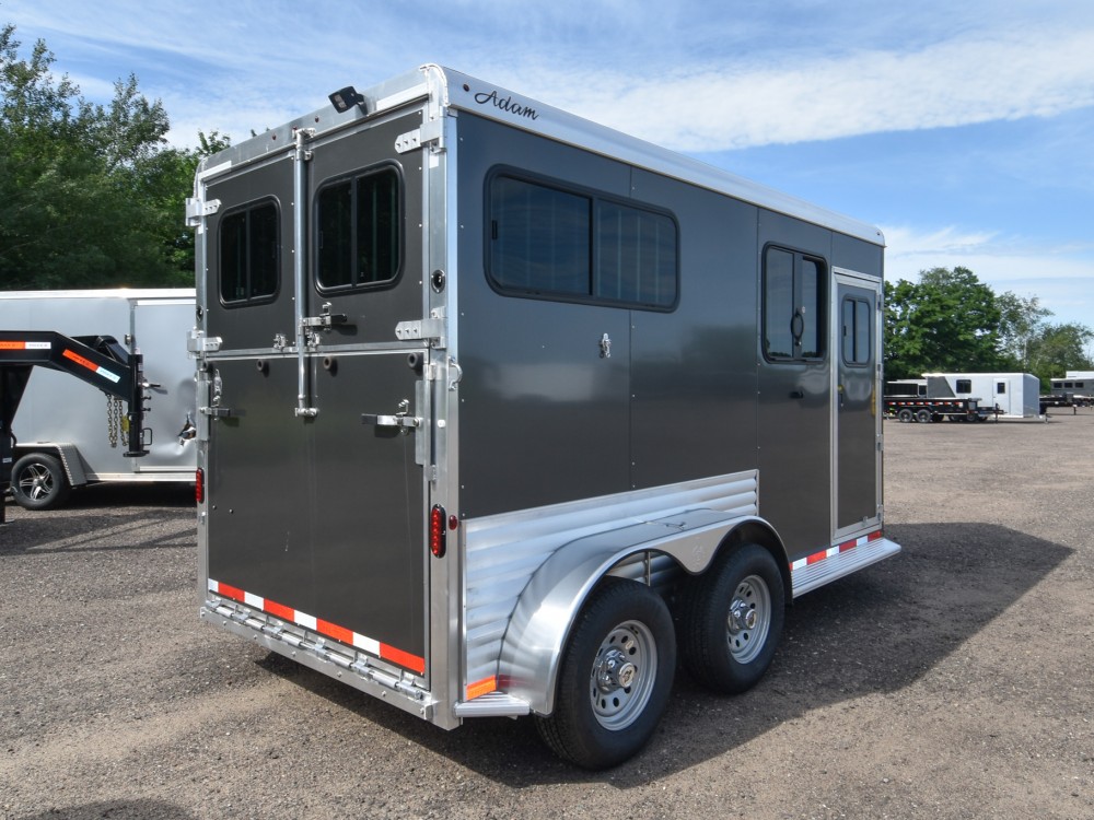 Julite Straight Load Walk Thru w/Mangers Horse Trailer Gallery Photo 3