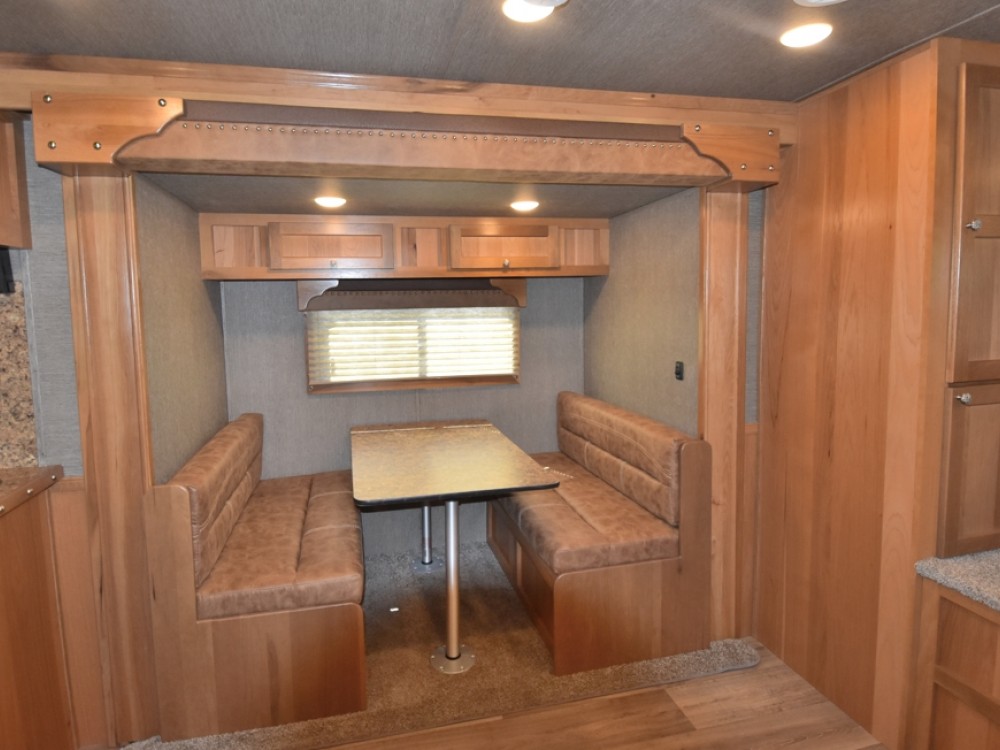 Patriot 8415SRK Horse Trailer Gallery Photo 5