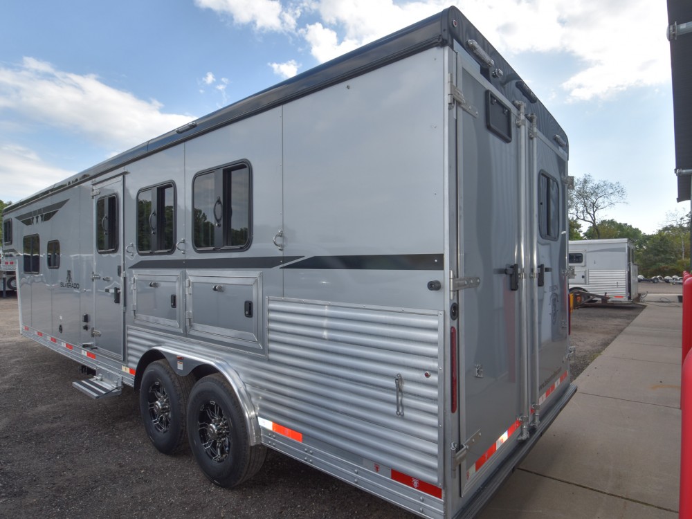 Silverado SVB8311B Horse Trailer Gallery Photo 12