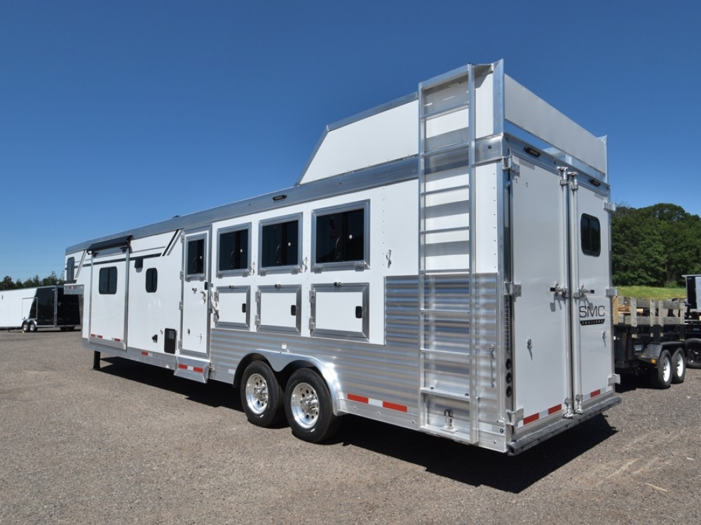 Patriot 8415SRK Horse Trailer Gallery Photo 15