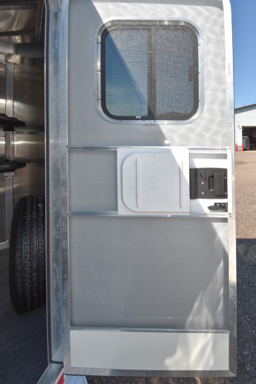 Rustler 2 Horse Slant Combo Horse Trailer Gallery Photo 6