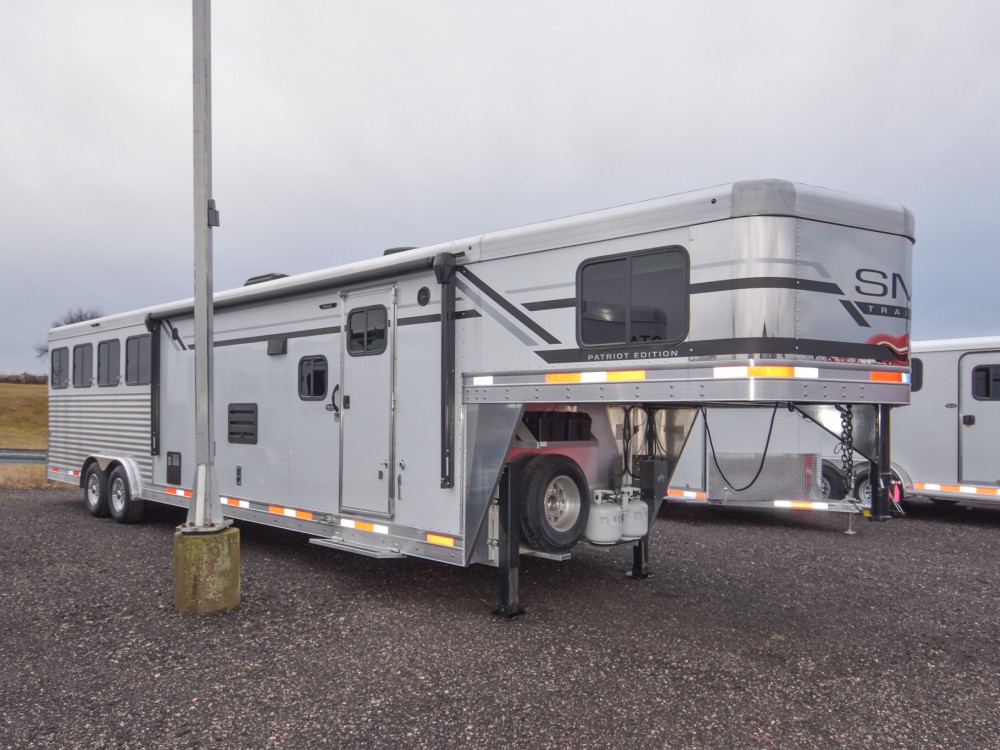 Patriot 8413SSR Living Quarter Horse Trailer Gallery Photo 1