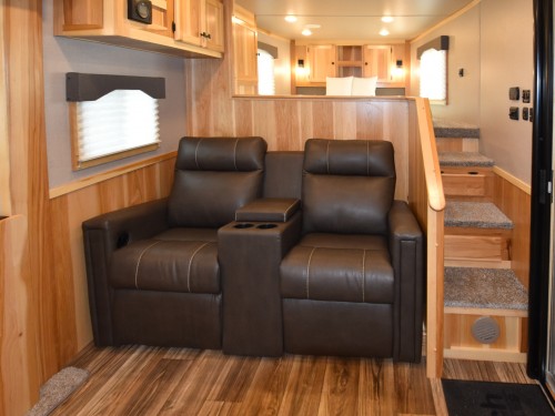 Charger 8315SR Horse Trailer Preview Photo 4