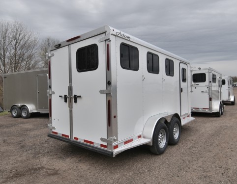 Mustang 3 Horse Slant Trailer Preview Photo 2