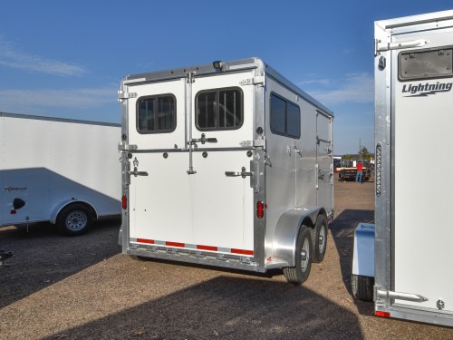 Julite Straight Load Warmblood Horse Trailer Preview Photo 2