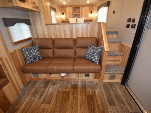 Charger 81415SR Horse Trailer Preview Photo 5