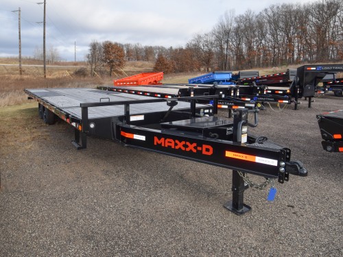 TOX 102"x22'+4' Stationary Tilt Trailer Photo