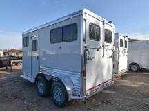 Julite Straight Load Thorobred Horse Trailer Photo Thumbnail 3