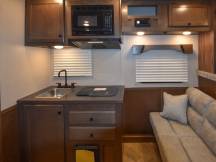 Colt 849 Living Quarters Horse Trailer Photo Thumbnail 5